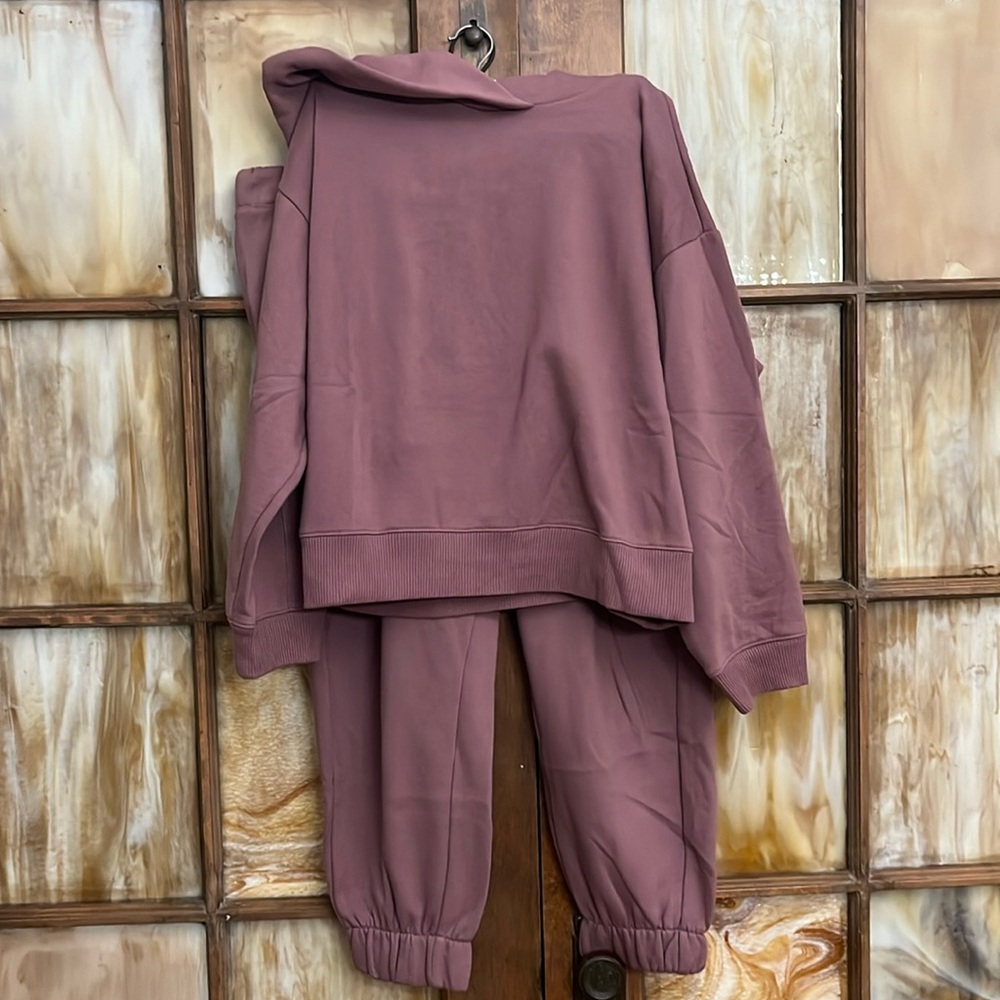 Women’s sweat suit